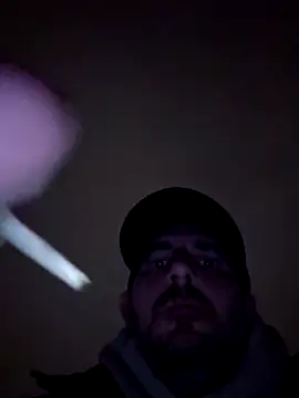 verylargecock online show from November 9, 2025, 8:35 pm