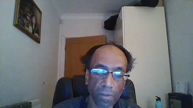 rauncher1 online show from December 18, 2025, 9:58 am