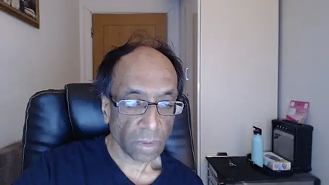 rauncher1 online show from April 23, 2026, 8:54 am