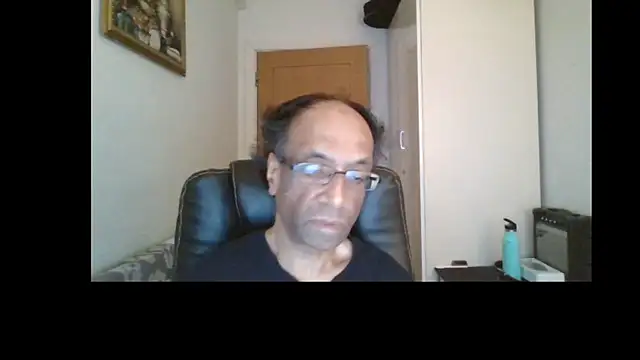 rauncher1 online show from May 9, 2026, 8:39 am