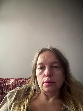 Susanel online show from September 20, 2025, 9:36 am