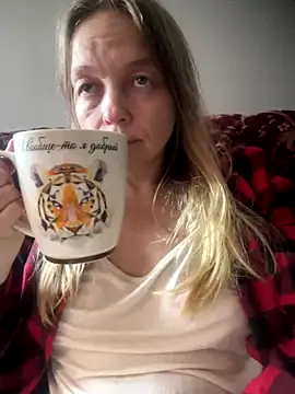 Susanel online show from September 13, 2025, 9:53 am