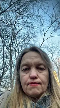 Susanel online show from March 9, 2025, 2:32 pm