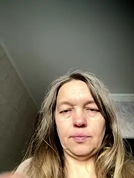 Snapshot of Susanel chatting on January 17, 2026, 10:08 am Susanel online show from January 17, 2026, 10:08 am