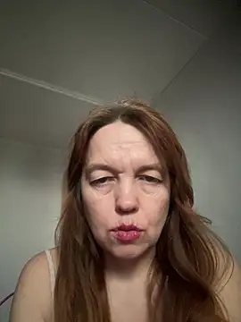 Susanel online show from April 9, 2026, 11:38 am