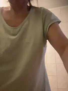 Snapshot of Susanel chatting on January 5, 2026, 8:12 pm Susanel online show from January 5, 2026, 8:12 pm