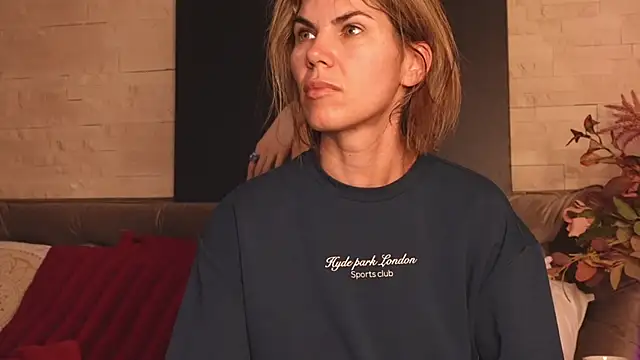 FeliciaKrige online show from March 4, 2026, 10:28 pm