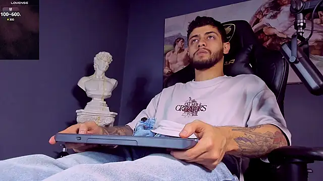 Snapshot of alessandro_duty chatting on March 1, 2025, 2:15 am alessandro duty online show from March 1, 2025, 2:15 am