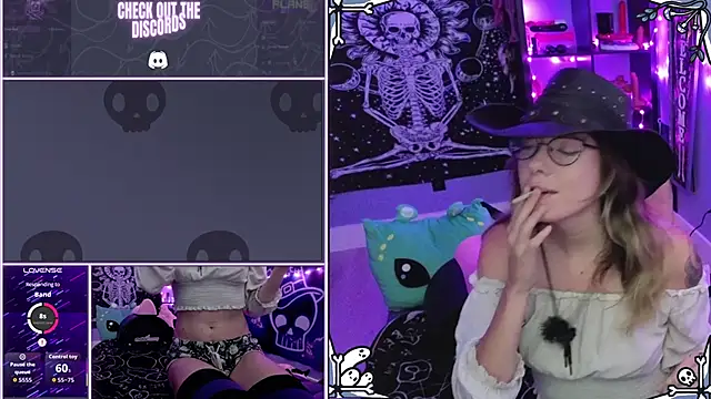 AnneSao online show from March 11, 2026, 11:43 pm