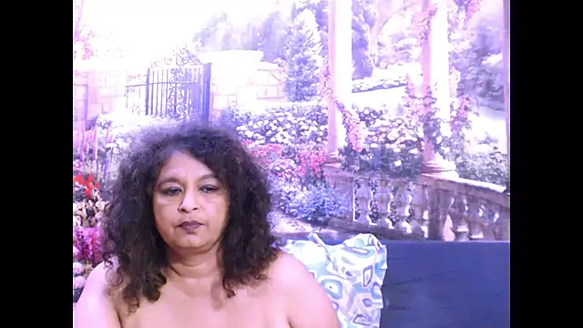 Snapshot of indianstar75 chatting on March 18, 2025, 11:42 pm indianstar75 online show from March 18, 2025, 11:42 pm