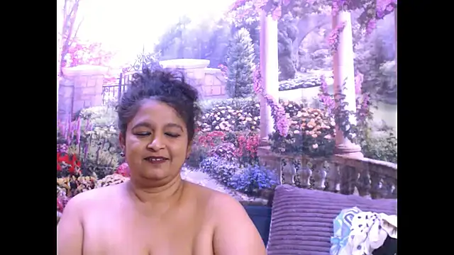 Snapshot of indianstar75 chatting on March 17, 2025, 5:27 pm indianstar75 online show from March 17, 2025, 5:27 pm