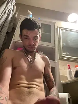 cumgitsumdic online show from April 22, 2026, 2:46 pm