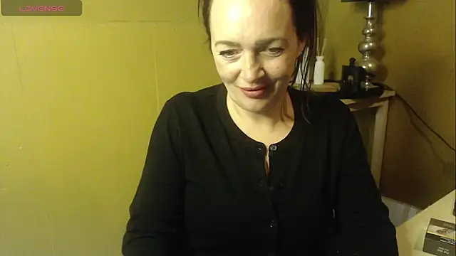 cloe85nl online show from March 17, 2026, 12:52 pm