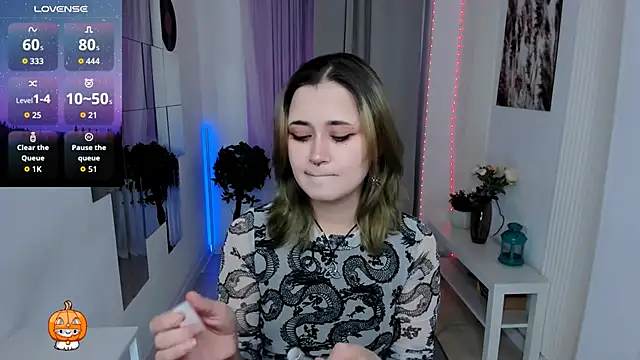 Snapshot of Alexa_Lexi_ chatting on November 8, 2025, 3:59 pm Alexa Lexi online show from November 8, 2025, 3:59 pm