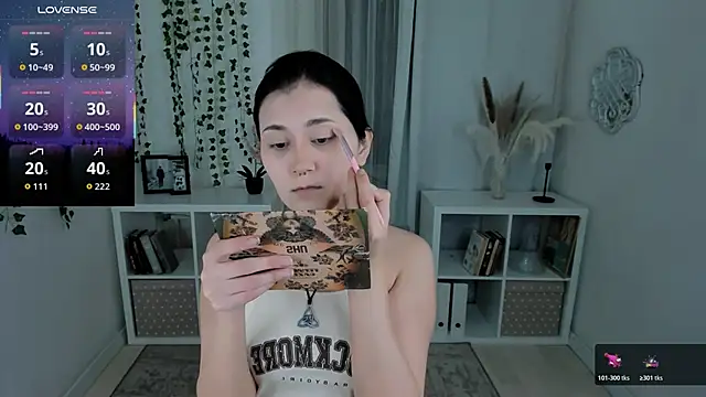 Snapshot of Alexa_Lexi_ chatting on November 12, 2025, 3:49 pm Alexa Lexi online show from November 12, 2025, 3:49 pm