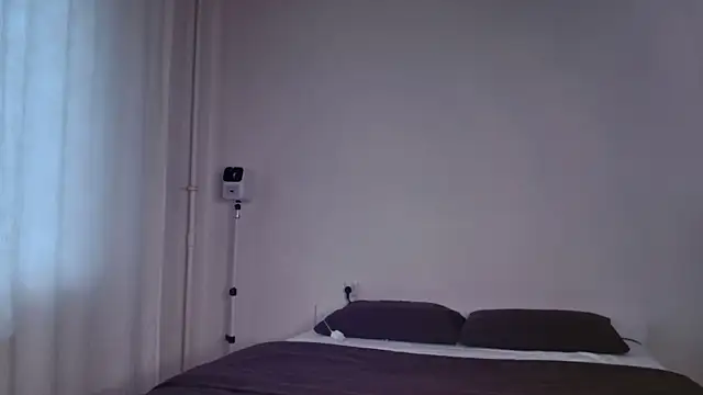 Snapshot of Milky___Way chatting on September 20, 2025, 12:21 pm Milky Way online show from September 20, 2025, 12:21 pm