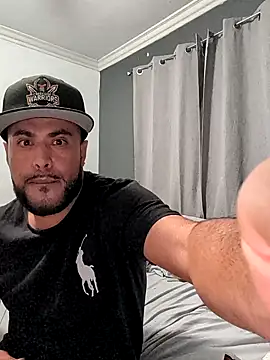 gardy8585 online show from October 11, 2025, 1:12 pm