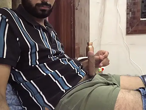 Snapshot of brownie_cake_cb chatting on November 12, 2025, 1:59 pm brownie cake cb online show from November 12, 2025, 1:59 pm