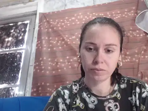 Venusluxodomme online show from September 14, 2025, 4:51 pm