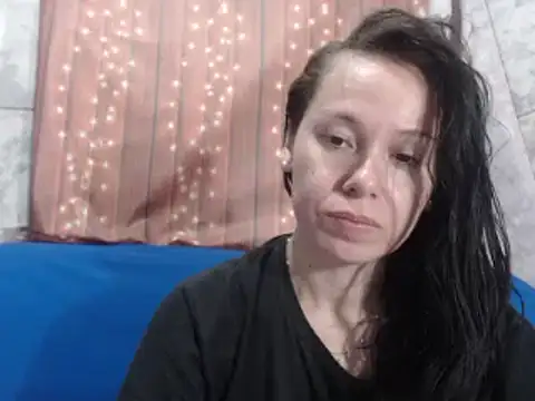 Venusluxodomme online show from March 27, 2026, 1:34 pm