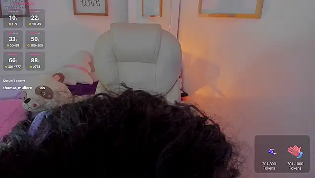 zobe love online show from January 13, 2026, 5:50 pm