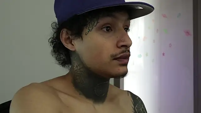 Snapshot of trieone chatting on January 19, 2026, 2:32 pm trieone online show from January 19, 2026, 2:32 pm