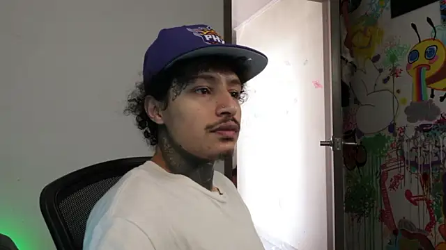 trieone online show from March 15, 2026, 2:24 pm