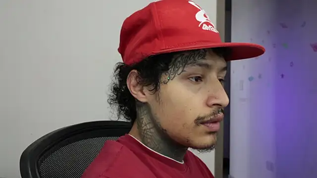 Snapshot of trieone chatting on January 16, 2026, 3:27 pm trieone online show from January 16, 2026, 3:27 pm