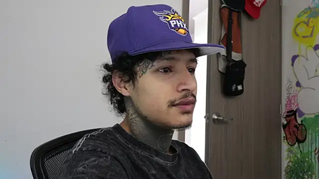 Snapshot of trieone chatting on February 10, 2026, 1:10 pm trieone online show from February 10, 2026, 1:10 pm