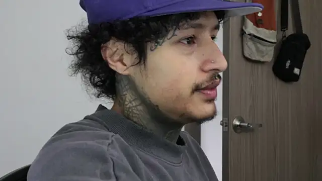 Snapshot of trieone chatting on February 25, 2026, 1:44 pm trieone online show from February 25, 2026, 1:44 pm