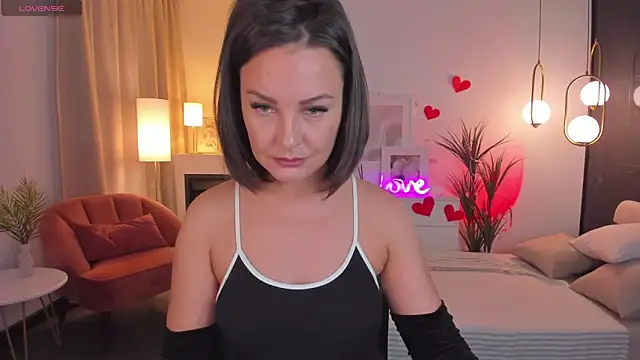 Snapshot of MilenaMellow chatting on February 14, 2025, 12:09 am MilenaMellow online show from February 14, 2025, 12:09 am
