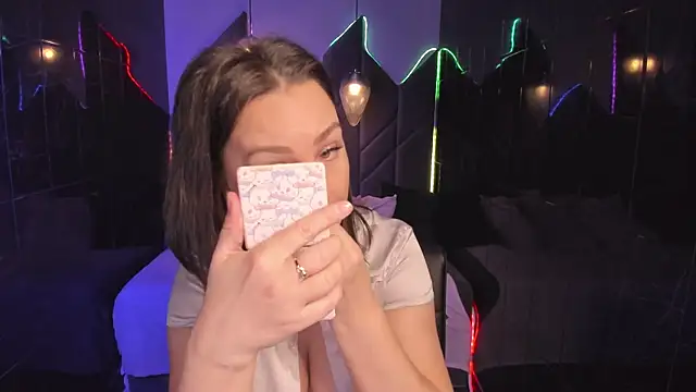 Snapshot of MilenaMellow chatting on November 25, 2025, 8:31 pm MilenaMellow online show from November 25, 2025, 8:31 pm