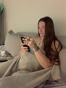 Snapshot of PussiesnCream_ chatting on February 11, 2026, 3:01 pm PussiesnCream online show from February 11, 2026, 3:01 pm