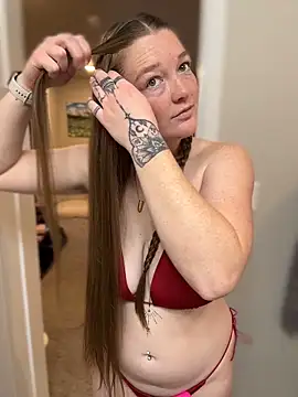 Snapshot of PussiesnCream_ chatting on January 19, 2026, 4:22 pm PussiesnCream online show from January 19, 2026, 4:22 pm