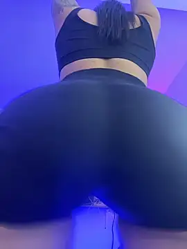 Victoria14  online show from February 24, 2026, 3:40 am