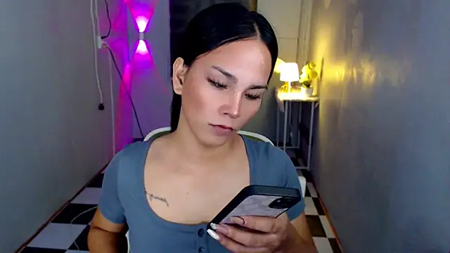Snapshot of urnaughtydolly69 chatting on May 7, 2026, 1:36 pm urnaughtydolly69 online show from May 7, 2026, 1:36 pm
