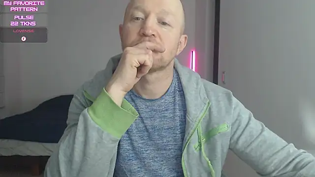 kevintyler69 online show from April 11, 2026, 3:58 am