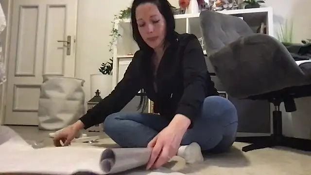 Snapshot of Viola_Beck chatting on January 14, 2026, 4:21 pm Viola Beck online show from January 14, 2026, 4:21 pm