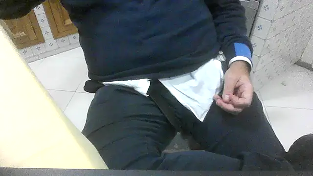 Snapshot of polloiw chatting on October 5, 2025, 3:25 pm polloiw online show from October 5, 2025, 3:25 pm