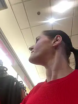 Snapshot of lolabunny9 chatting on February 27, 2025, 5:47 pm lolabunny9 online show from February 27, 2025, 5:47 pm