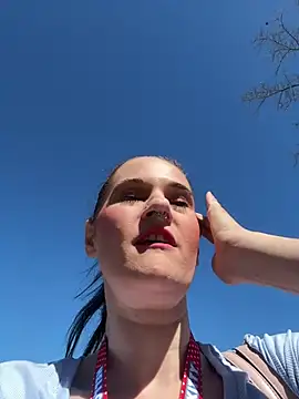 Snapshot of lolabunny9 chatting on March 3, 2025, 5:41 pm lolabunny9 online show from March 3, 2025, 5:41 pm