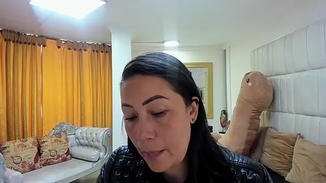 gaby trent online show from October 11, 2025, 3:24 pm