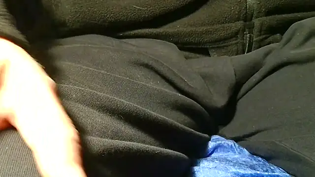 kalinixta online show from April 13, 2026, 4:33 pm