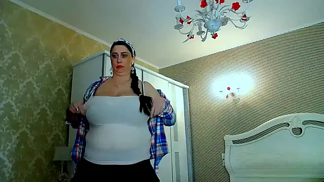 Snapshot of Evelyn_Shy chatting on February 26, 2025, 10:05 am Evelyn Shy online show from February 26, 2025, 10:05 am