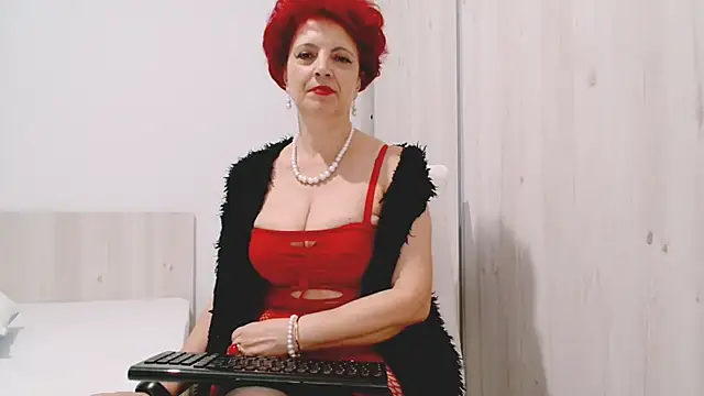 Snapshot of MilfSupreme chatting on November 7, 2025, 12:42 pm MilfSupreme online show from November 7, 2025, 12:42 pm