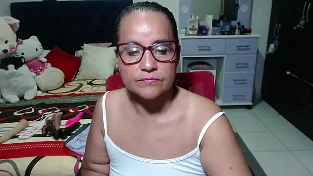 pervert mommy  online show from November 20, 2025, 10:05 am