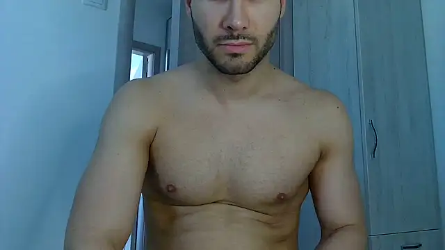 Snapshot of Justynn1 chatting on June 17, 2026, 5:18 am Justynn1 online show from June 17, 2026, 5:18 am