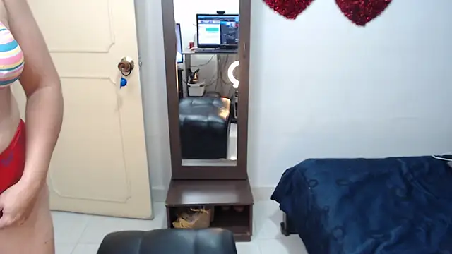 Snapshot of GlendaStarx chatting on September 12, 2025, 4:12 am GlendaStarx online show from September 12, 2025, 4:12 am