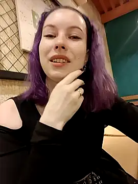 Snapshot of Frost_foxy chatting on February 9, 2025, 5:19 am Frost foxy online show from February 9, 2025, 5:19 am