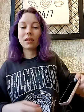 Snapshot of Frost_foxy chatting on February 7, 2025, 7:07 am Frost foxy online show from February 7, 2025, 7:07 am
